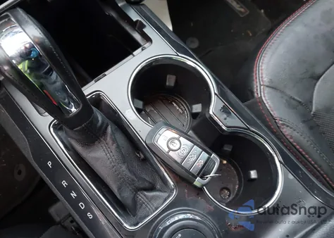 2018 Ford Explorer Sport z USA, uszkodzony, nr VIN 1FM5K8GT5JGC72689